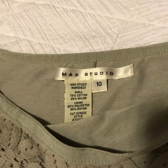 Grey crochet skirt - Picture 2 of 4